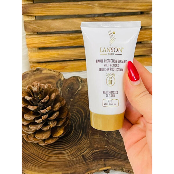 کرم ضدآفتاب رنگی لانسون SPF50 مدل مولتی اکشن شماره 1.5، مناسب پوست‌های چرب، حجم 40 میلی‌لیتر